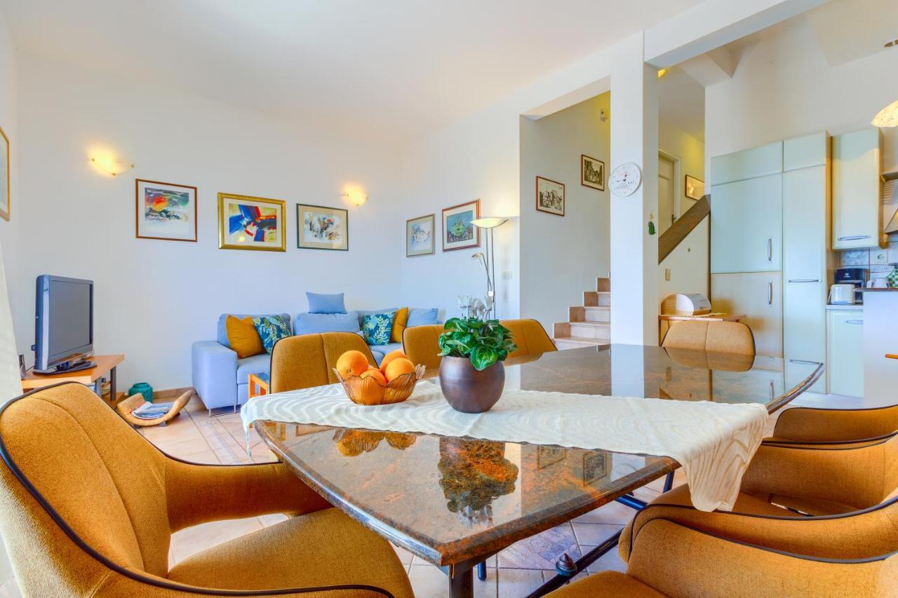 Apartments Meri Trogir Exterior photo