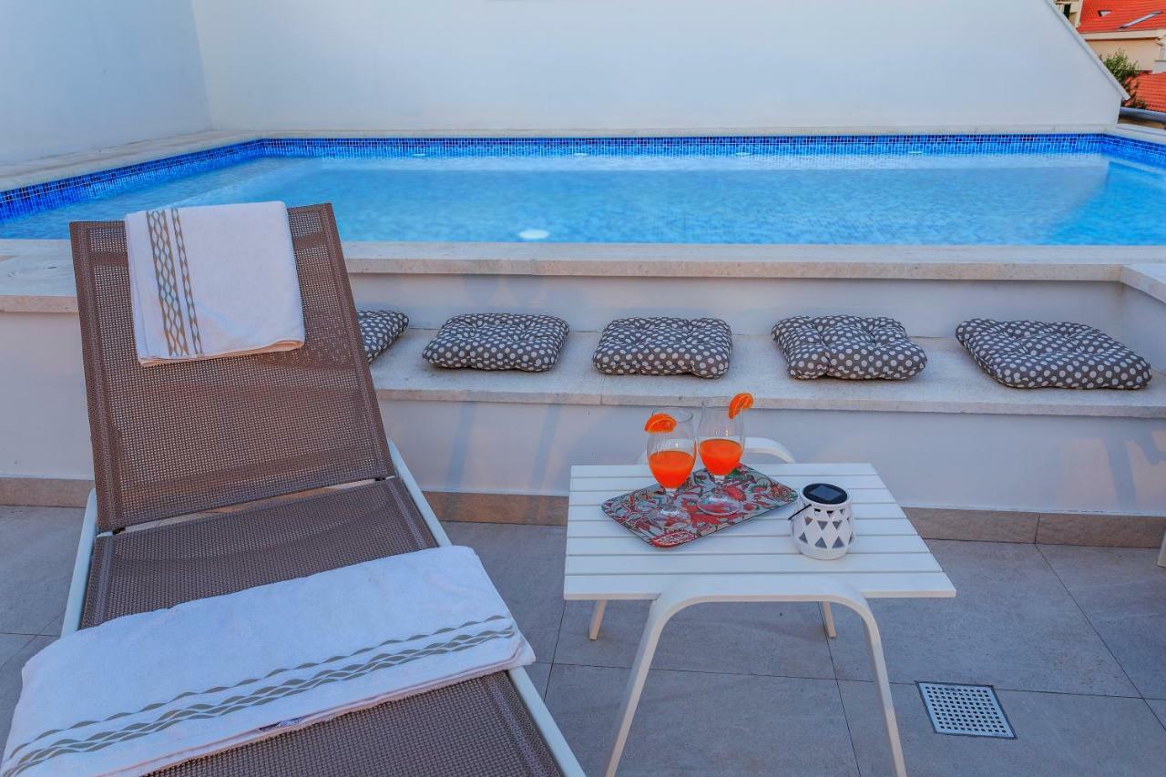 Apartments Meri Trogir Exterior photo